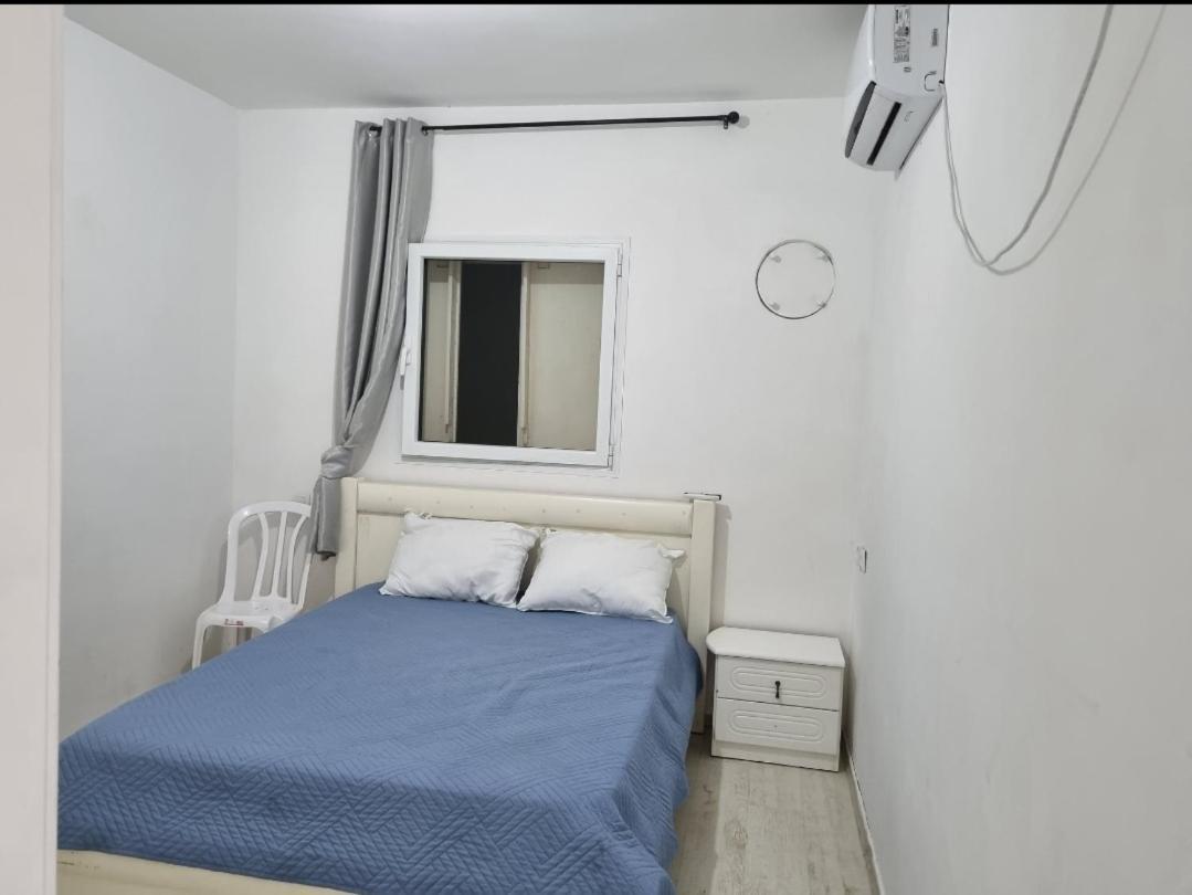 Turdeluxe Company Large 4 Bedroom Apartement In Central Rehovot Bagian luar foto